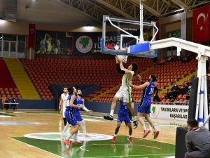 Mamak Belediyesi Basketbol Takımı Evinde Rahat Kazandı