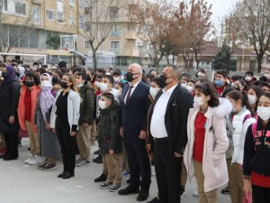 Başkan Bıyık, Öğrencileri Yalnız Bırakmıyor