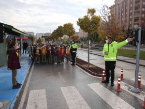 Trafik Eğitim Parkı’nda Eğitimler Devam Ediyor