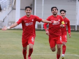 Diyarbakırlı Genç Golcü Performansıyla Göz Kamaştırıyor