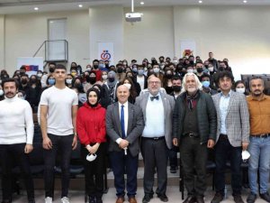 İ̇letişim Fakültesi’nde ‘Medyanın Kadın Dili’ Konferansı
