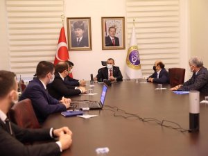 Vali’den ‘Pandemi Bitmedi’ Uyarısı