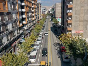 Zübeyde Hanım Caddesi Yepyeni Bir Görünüme Kavuştu