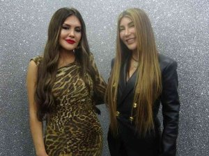 Aris İ̇stanbul, Uşak Şubesinin 1. Yaşını Hande Yener İle Kutladı