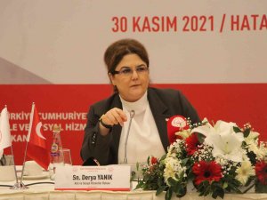 Bakan Yanık: "Türkiye İnsanlık Dersi Veriyor"
