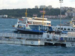 Çanakkale Boğazı’nda Feribot Seferleri Yeniden Başladı