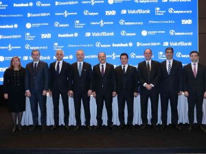 Karapınar Güneş Enerjisi Santrali İçin 812 Milyon Dolarlık Finansman Anlaşması İmzalandı