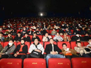 Karatay Kent Konseyi’nden Öğrencilere “Haydi Sinemaya” Projesi