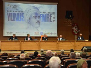 Rektör Namık Ak: "Hem Yunus Emre’ye Hem Türkçeye Sahip Çıkmalıyız"