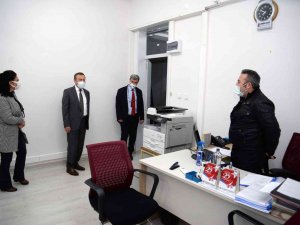 Üniversite Yönetiminden Personele Motivasyon Ziyareti