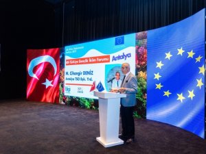 ‘Ab-türkiye Gençlik İ̇klim Forumu’ Antalya’da Gerçekleştirildi
