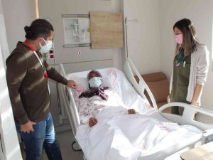 Karın Ağrısı Şikayetiyle Hastaneye Gitti, Karnından 5 Kilo 120 Gramlık Kist Çıkarıldı