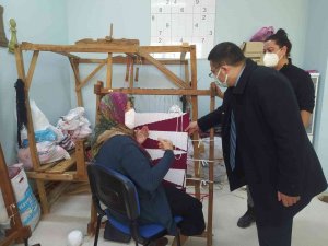 Kaymakam Zaman’dan Halk Eğitim Kurslarına Övgü