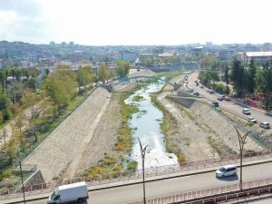 Dsi̇, Kadirli İlçe Merkezini Taşkınlardan Koruyacak