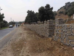 Başkan Özcan, Pınarbaşı Mahallesi’ndeki Çalışmaları İnceledi