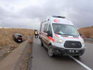 Kontrolden Çıkan Araç Kazaya Neden Oldu
