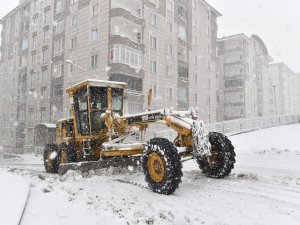 Yakutiye’de Kar Mesaisi Başladı