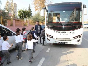 Mezitli’de Öğrencilerin Ulaşım Sorunu Çözüldü