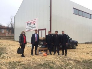 Daday’da Okullara Spor Malzemesi Desteği