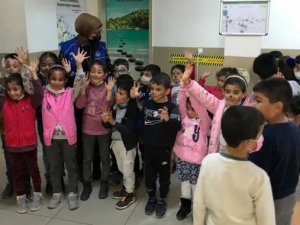 Öğrenciler Hem Eğleniyor, Hem Öğreniyor