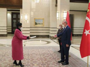 Güney Afrika Cumhuriyeti Büyükelçisi Duba, Cumhurbaşkanı Erdoğan’a Güven Mektubu Sundu