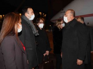 Bakan Çavuşoğlu İ̇sveç’te