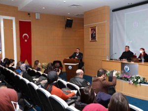 Bayburt Üniversitesi Öğrencilerine Proje Yazma Eğitimi Verildi