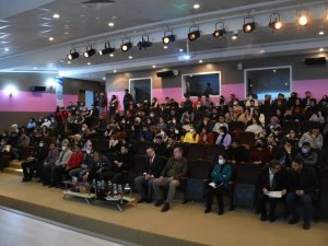 Tatvan Meslek Yüksekokulunda Öğrencilere “İ̇nsan İ̇nsana” Adlı Seminer Düzenlendi