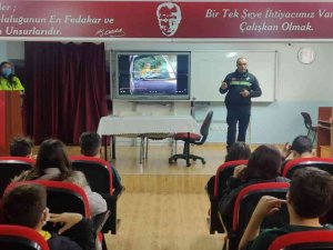 Öğrencilere Trafik Eğitim Verildi