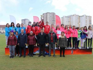 Okullar Arası Atletizm Müsabakaları Tamamlandı