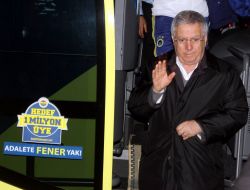 Aziz Yıldırım Fenerbahçe Kafilesini Yalnız Bırakmadı