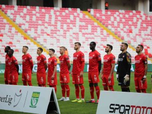 Sivasspor’da Zorlu Alanya Maçı Öncesi 6 Sakat!