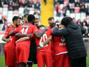 Sivasspor’da 2 İsim Ceza Sınırında