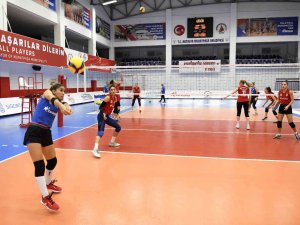 Muratpaşa’nın Sultanları, İ̇bb İle Karşılaşıyor