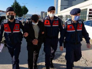 Narkotik Köpeğinin Evinin Çatısında Uyuşturucu Bulduğu Şahıs Tutuklandı