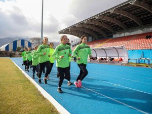 Atletizmde Tüm Dereceler Talas’ın