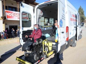 Kırşehir’de, Engelsiz Yaşam Rehabilitasyon Ve Gündüz Bakım Evi Açıldı