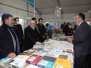 Kitap Fuarı Kapılarını Açtı