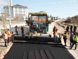Yahşihan’da Asfaltlama Çalışmaları Sürüyor