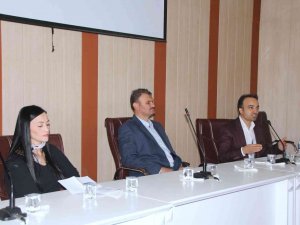 Üniversitede “Engel Olma Farkında Ol” Başlıklı Söyleşi Gerçekleştirildi