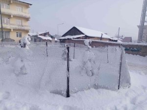 Göle’de Soğuk Hava Hayatı Olumsuz Etkiledi