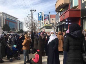 Van’da Uygun Avm’de İndirim İzdihamı