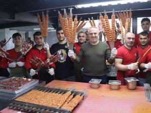 Çadırda Kebapçılığa Başladı, Şimdi Milyonlara Ulaşıyor