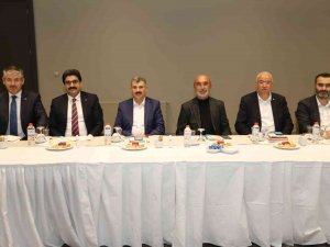 Başkan Çopuroğlu, İ̇ç Anadolu İ̇l Başkanları İ̇stişare Toplantısın Katıldı