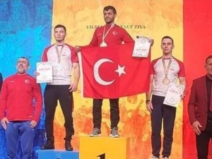 Yıldızoğlu Dünya Şampiyonu Oldu