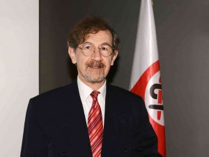 Diş Hekimi Aydın: "Ağız Kokusu Depresyona Sürüklüyor"