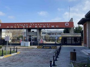 Büyükçekmece Gölü Kenarında Cesedi Bulunan Elif’in Cenazesi Adli Tıptan Alındı