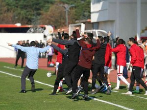 Spor Toto 1. Lig: Ümraniyespor: 1 - Boluspor: 2