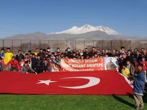 Şehit Ailesi İstedi Sindelhöyük’lü Gençler Stada Koştu