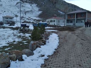 Ayıdan Kaçarken Yaralandı